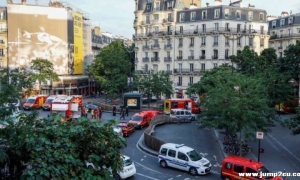 汽车冲进巴黎咖啡馆露台 造成1死6伤