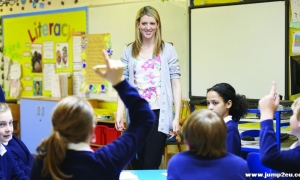 英国新任教育部长承诺：将招聘6500名新教师